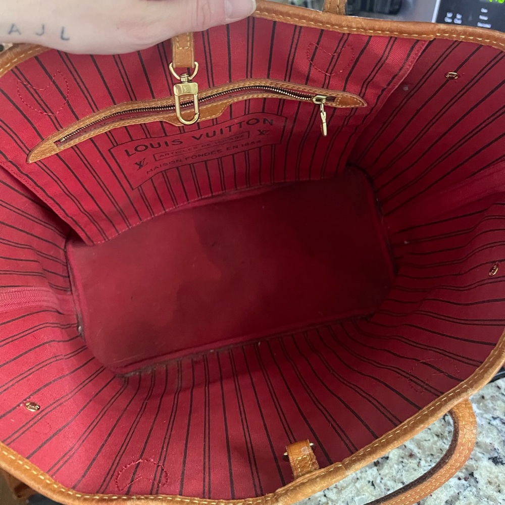 Louis Vuitton Red Interior Women's Bag